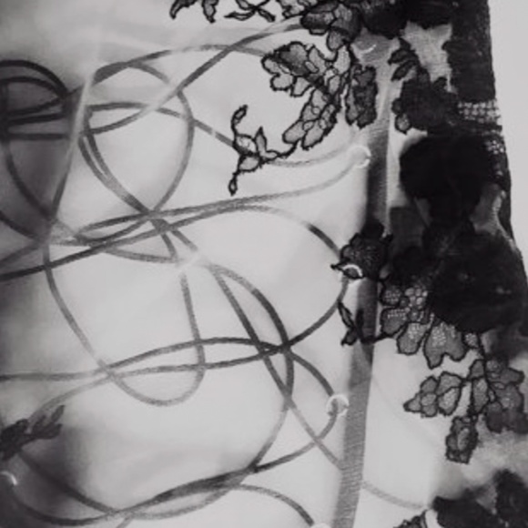 Meet your Posher, Gabi - Picture 1 of 2